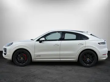 PORSCHE Cayenne Coupe GTS