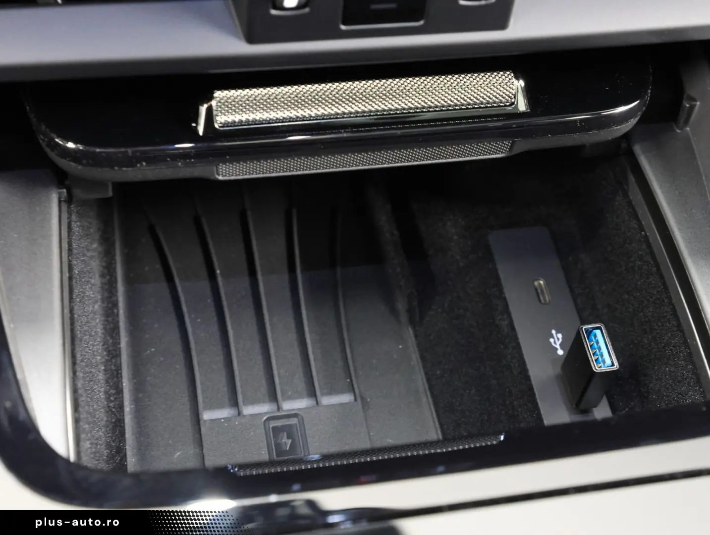 PORSCHE Cayenne Coupe GTS