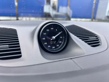 PORSCHE Cayenne Coupe S E-Hybrid Head Up · InnoDrive