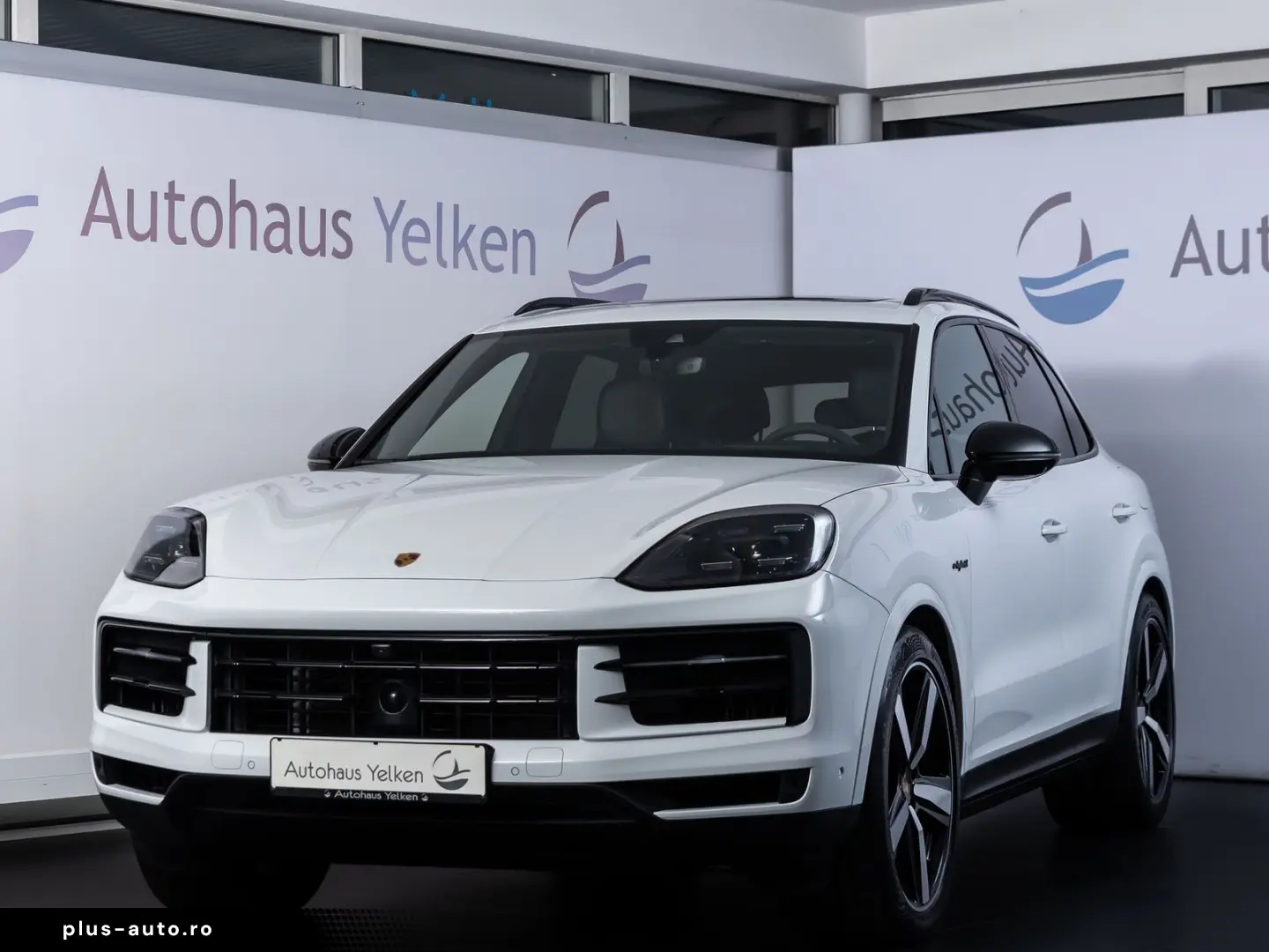 PORSCHE Cayenne E-Hybrid ACC PANO LUFT HUD BOSE 360