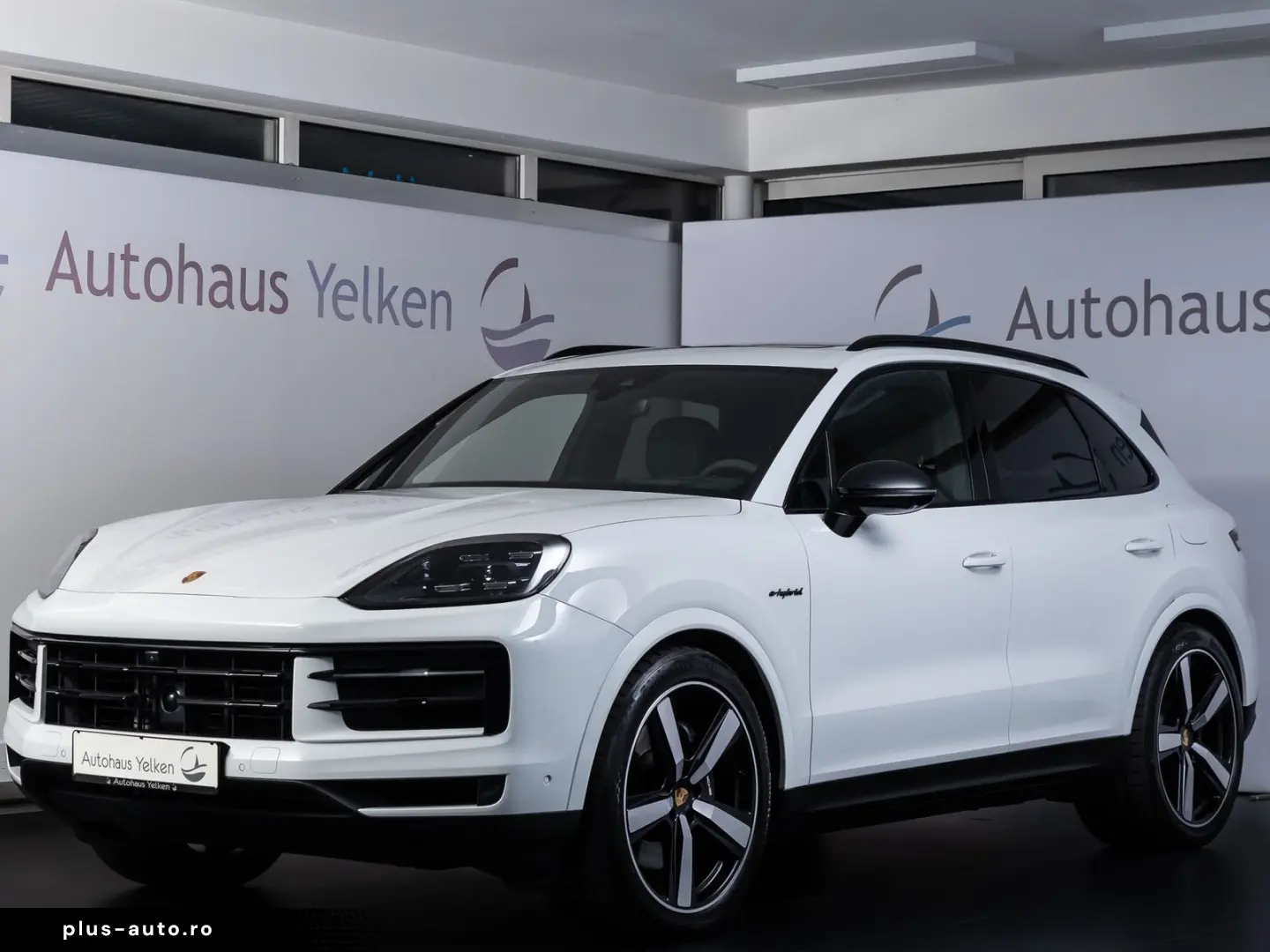 PORSCHE Cayenne E-Hybrid ACC PANO LUFT HUD BOSE 360