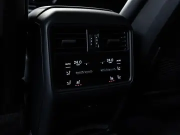 PORSCHE Cayenne E-Hybrid ACC PANO LUFT HUD BOSE 360