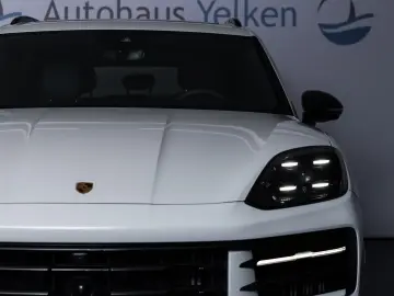 PORSCHE Cayenne E-Hybrid ACC PANO LUFT HUD BOSE 360