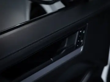 PORSCHE Cayenne E-Hybrid ACC PANO LUFT HUD BOSE 360