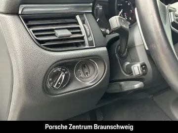 PORSCHE Macan BOSE Luftfederung Rückfahrkamera LED
