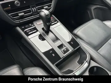 PORSCHE Macan BOSE Luftfederung Rückfahrkamera LED