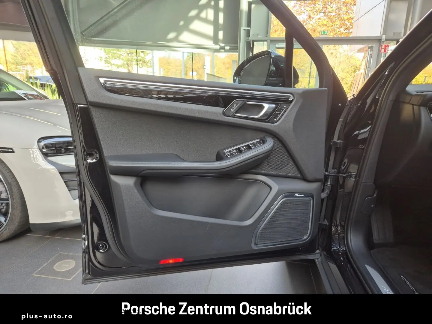 PORSCHE Macan S AHK Luft Burmester 18-Wege  Apple CarPla