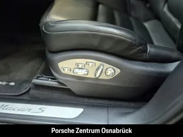PORSCHE Macan S AHK Luft Burmester 18-Wege  Apple CarPla