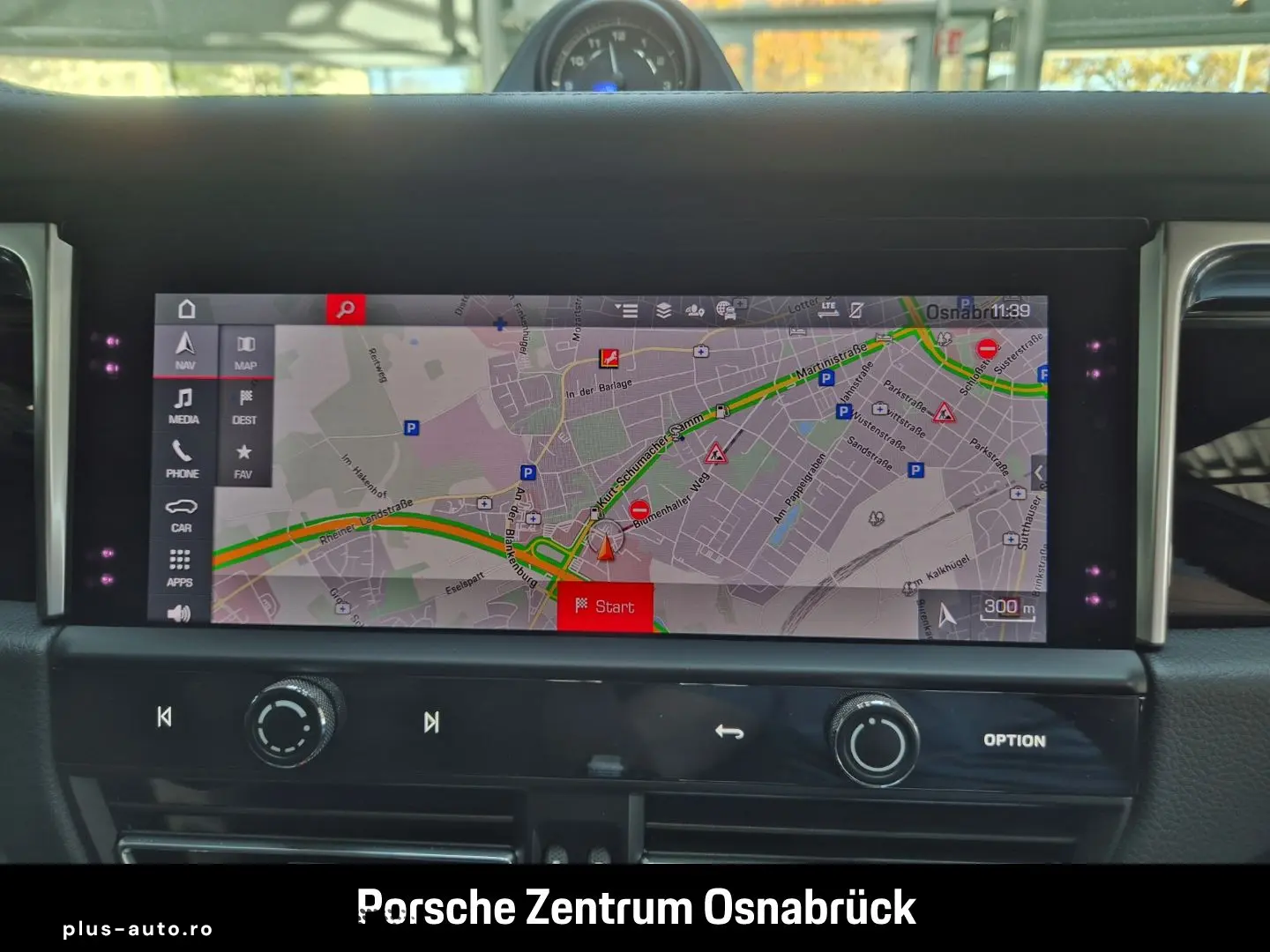 PORSCHE Macan S AHK Luft Burmester 18-Wege  Apple CarPla