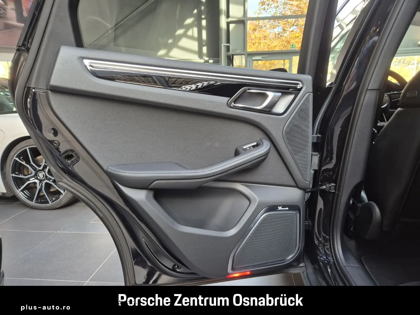 PORSCHE Macan S AHK Luft Burmester 18-Wege  Apple CarPla