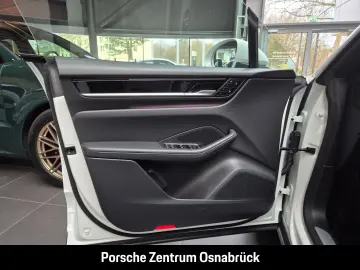PORSCHE Macan 4 Pano Luft 21-Zoll Surround View 14-Wege