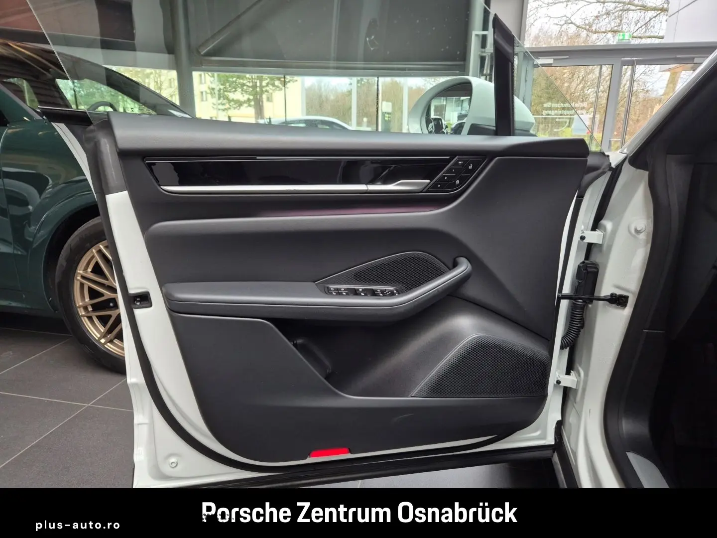 PORSCHE Macan 4 Pano Luft 21-Zoll Surround View 14-Wege