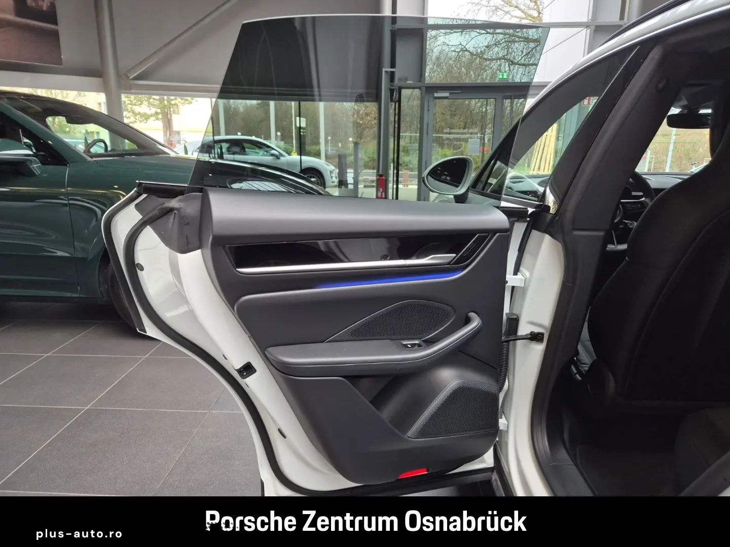 PORSCHE Macan 4 Pano Luft 21-Zoll Surround View 14-Wege