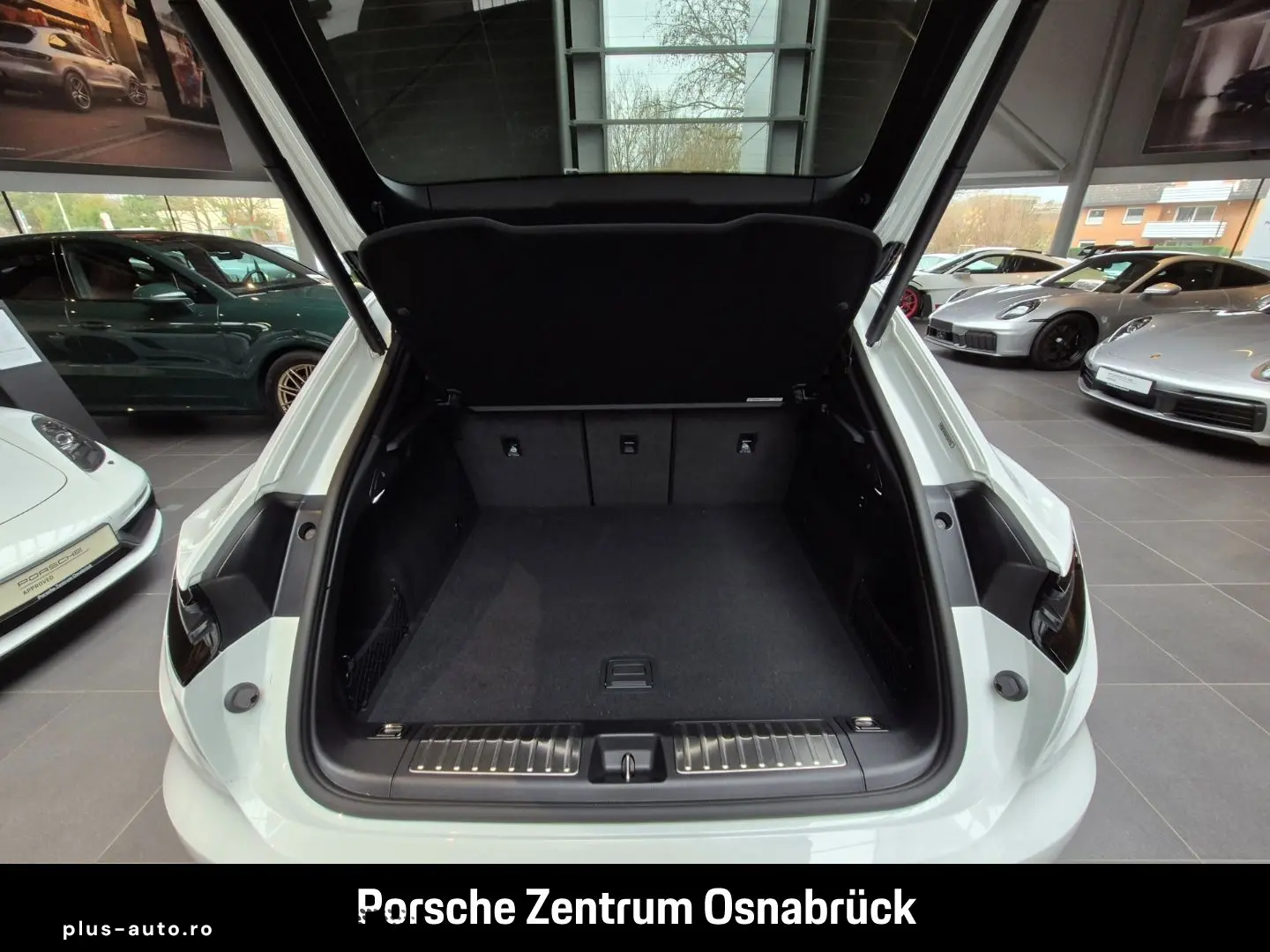 PORSCHE Macan 4 Pano Luft 21-Zoll Surround View 14-Wege