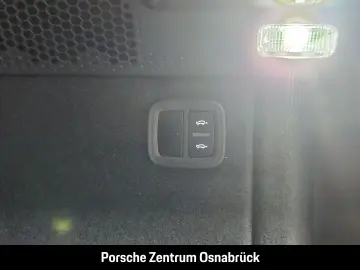 PORSCHE Macan 4 Pano Luft 21-Zoll Surround View 14-Wege