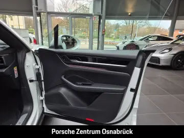 PORSCHE Macan 4 Pano Luft 21-Zoll Surround View 14-Wege