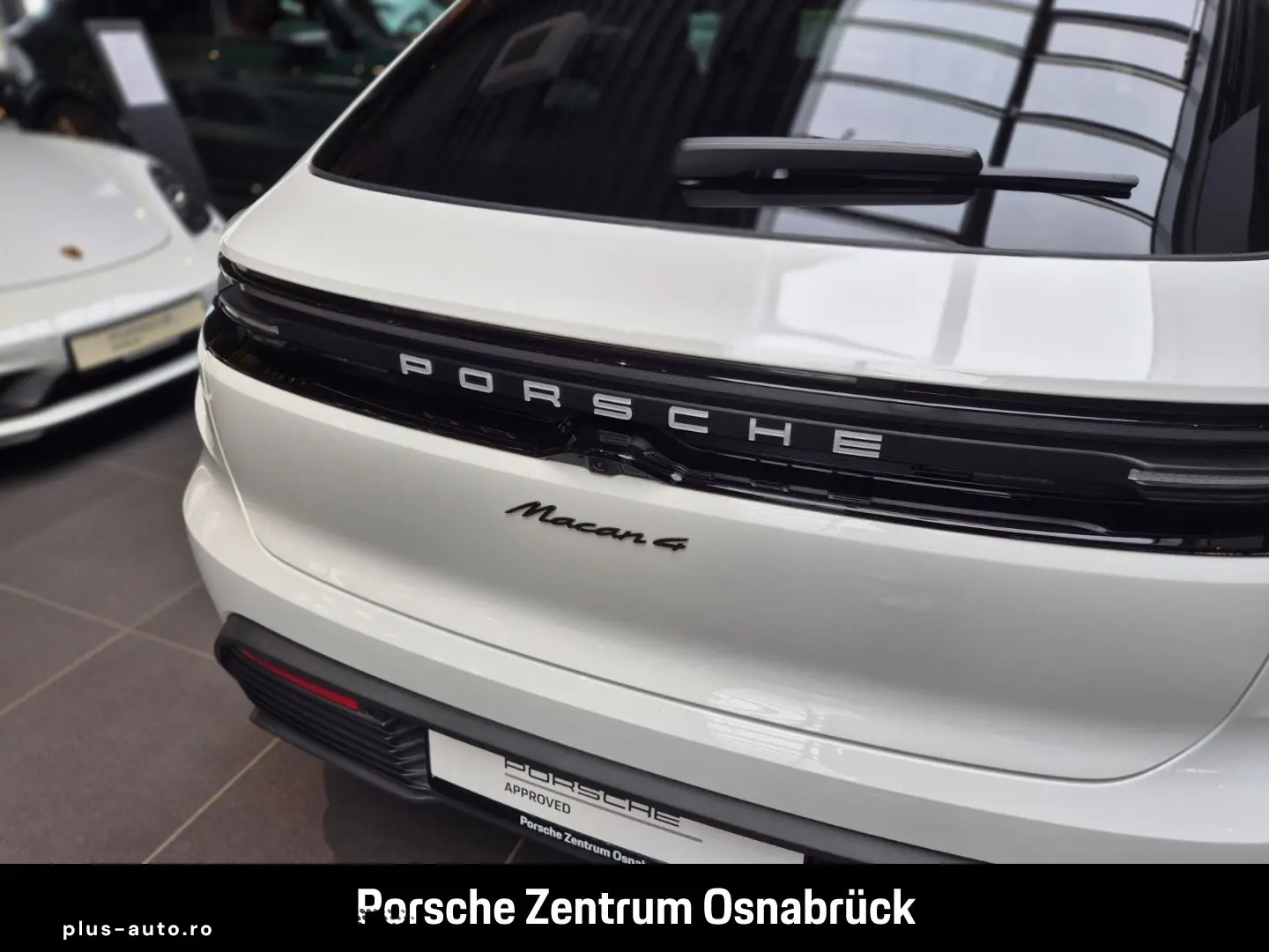 PORSCHE Macan 4 Pano Luft 21-Zoll Surround View 14-Wege