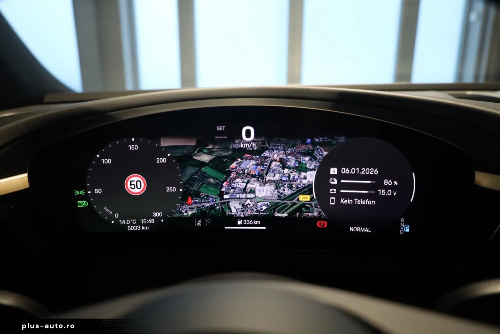 PORSCHE Macan Electric 4  AHK BOSE PANO