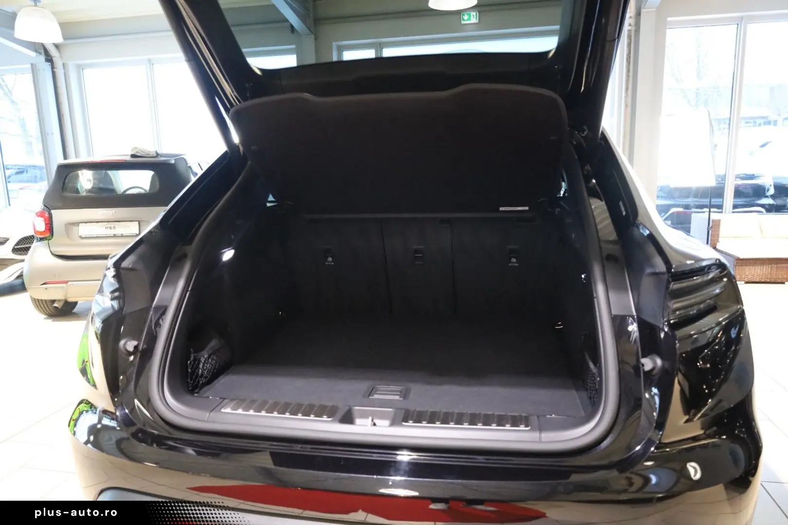 PORSCHE Macan Electric 4  AHK BOSE PANO