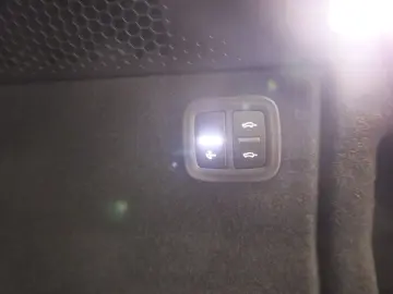 PORSCHE Macan Electric 4  AHK BOSE PANO