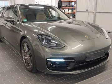 PORSCHE Panamera Hybrid Platinum Burmester HeadUp ACC