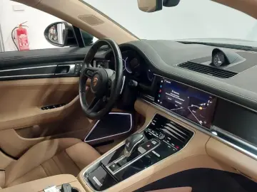 PORSCHE Panamera Hybrid Platinum Burmester HeadUp ACC