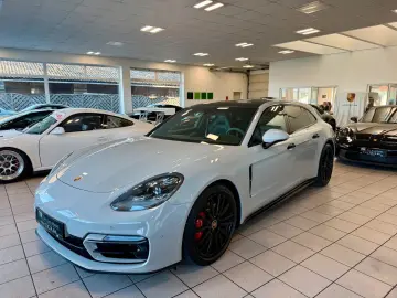 PORSCHE Panamera GTS Sport Turismo Panorama ACC HeadUp