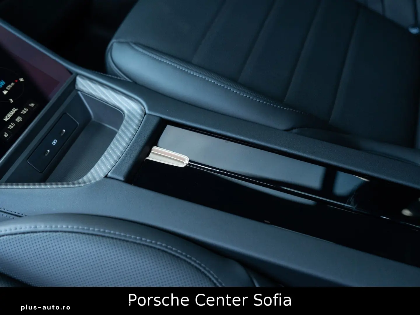 PORSCHE Panamera GTS