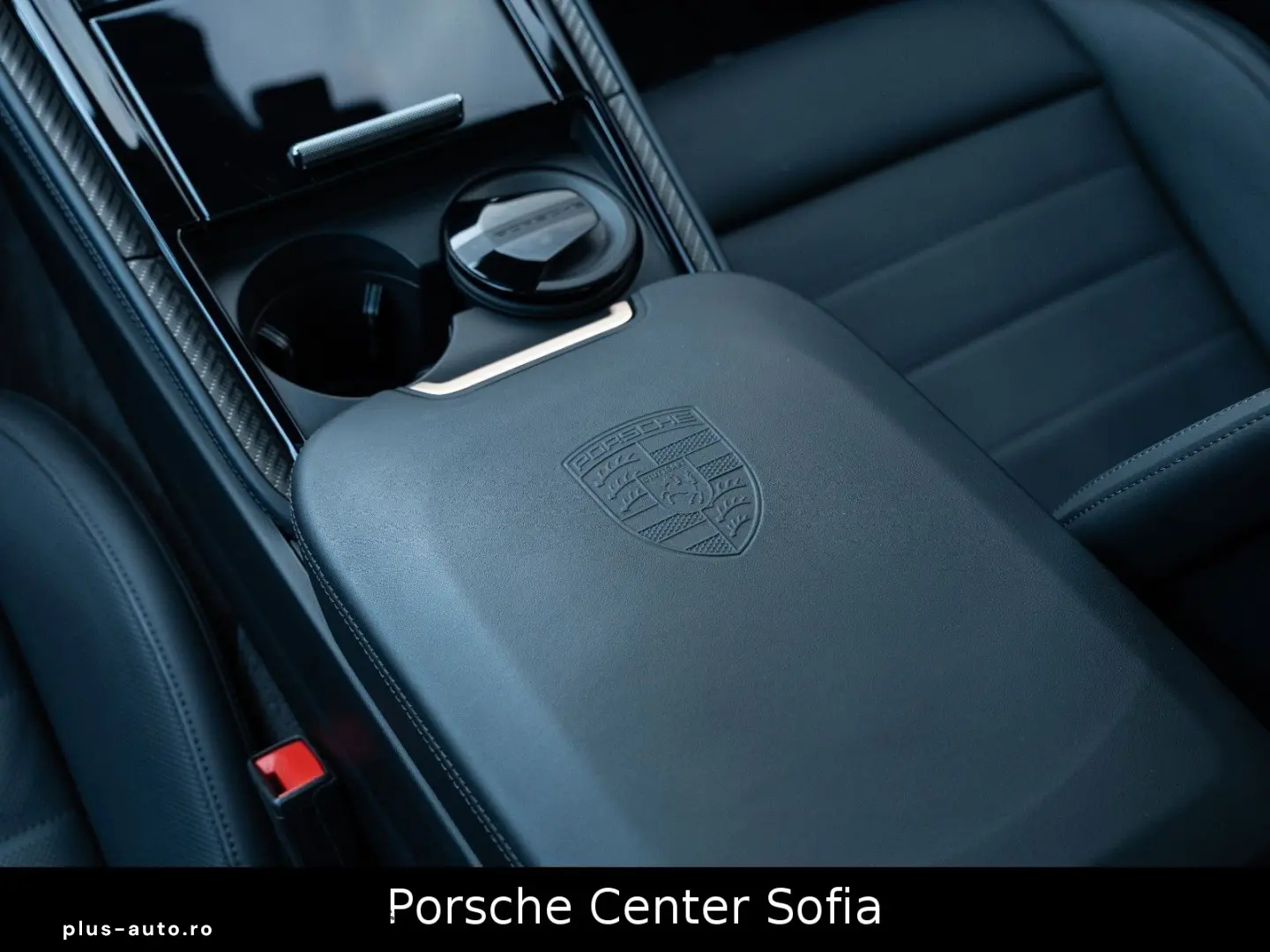 PORSCHE Panamera GTS