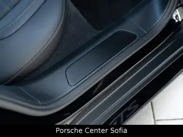 PORSCHE Panamera GTS