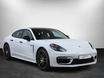 PORSCHE Panamera 4 E-Hybrid Platinum Edition