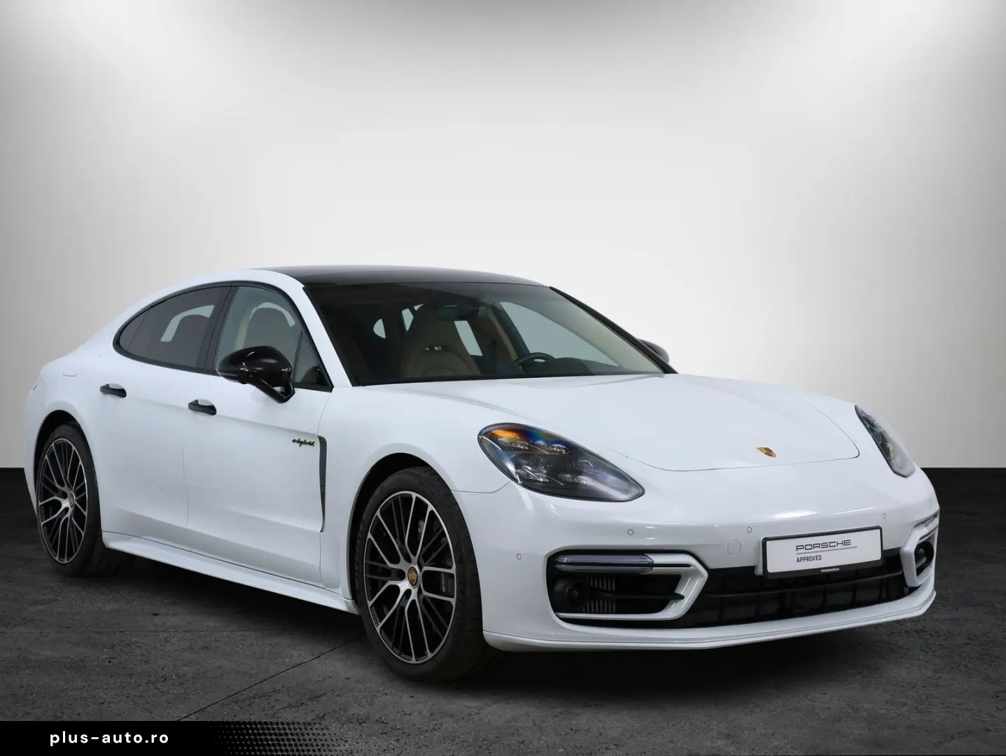 PORSCHE Panamera 4 E-Hybrid Platinum Edition
