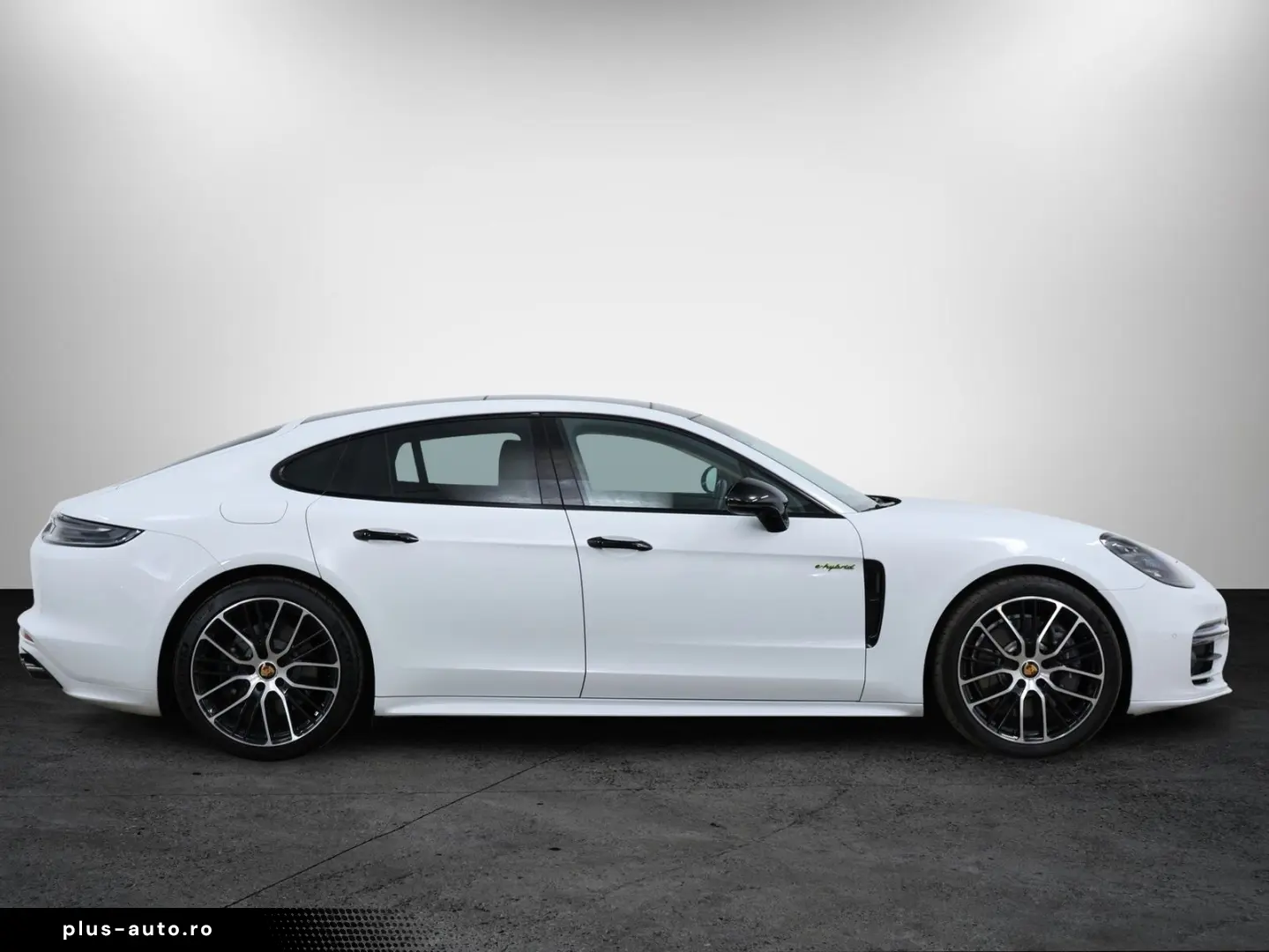 PORSCHE Panamera 4 E-Hybrid Platinum Edition