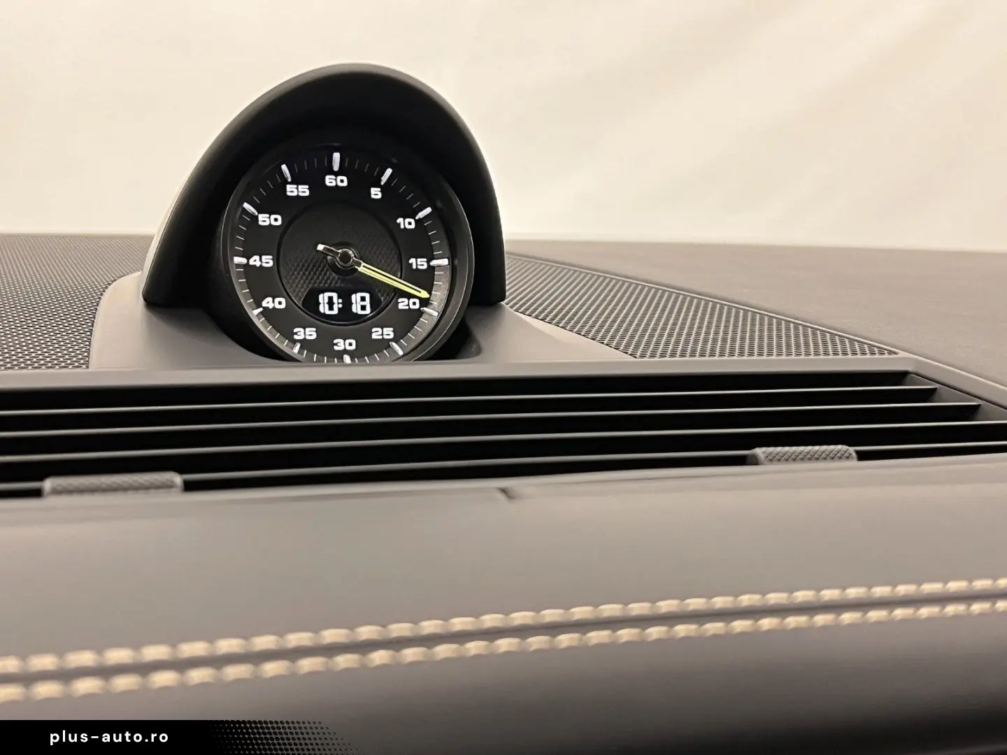 PORSCHE Panamera 4 E-Hybrid Platinum Edition