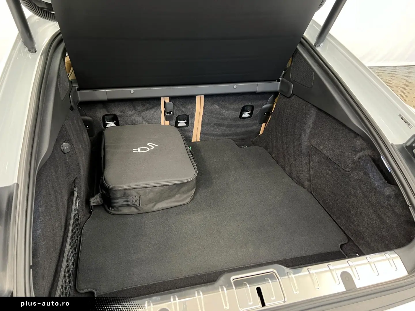 PORSCHE Panamera 4 E-Hybrid Platinum Edition