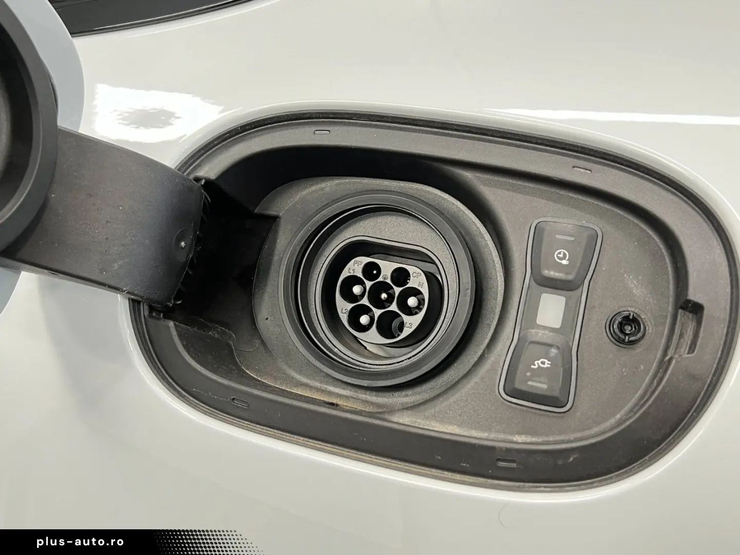 PORSCHE Panamera 4 E-Hybrid Platinum Edition