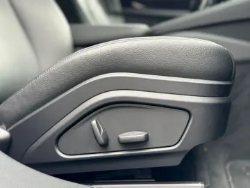 PORSCHE Panamera 360 KAM LED PANO ACC SOFT SCHECKHEFT!