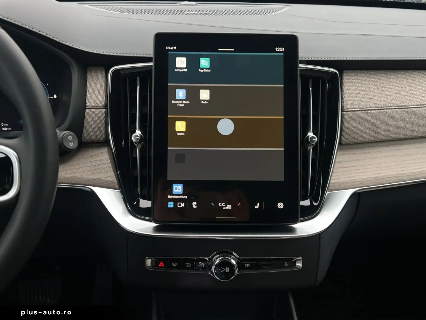 VOLVO XC90 T8 Ultra Bright Facelift Plug in Hybrid