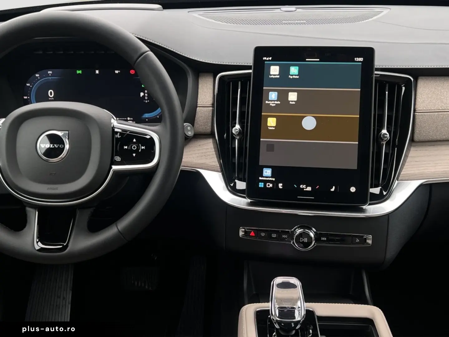 VOLVO XC90 T8 Ultra Bright Facelift Plug in Hybrid