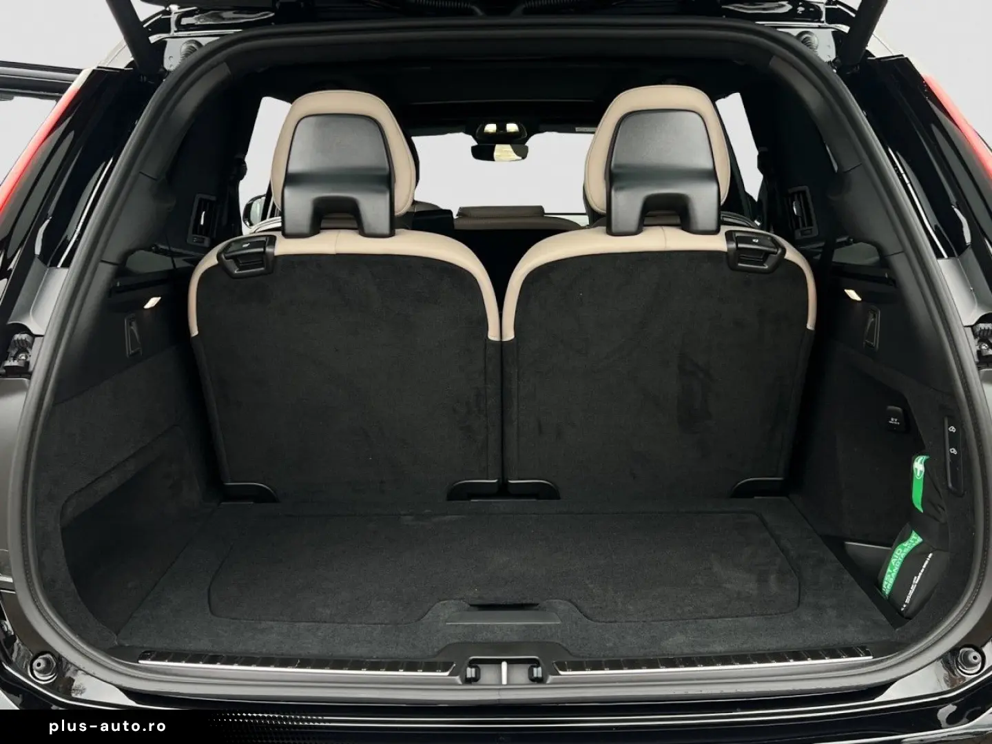 VOLVO XC90 T8 Ultra Bright Facelift Plug in Hybrid