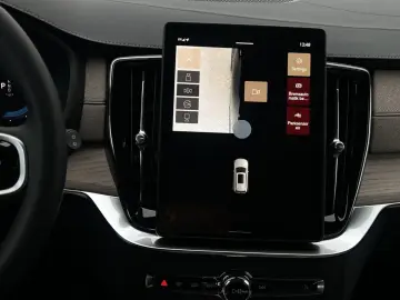 VOLVO XC90 T8 Ultra Bright Facelift Plug in Hybrid