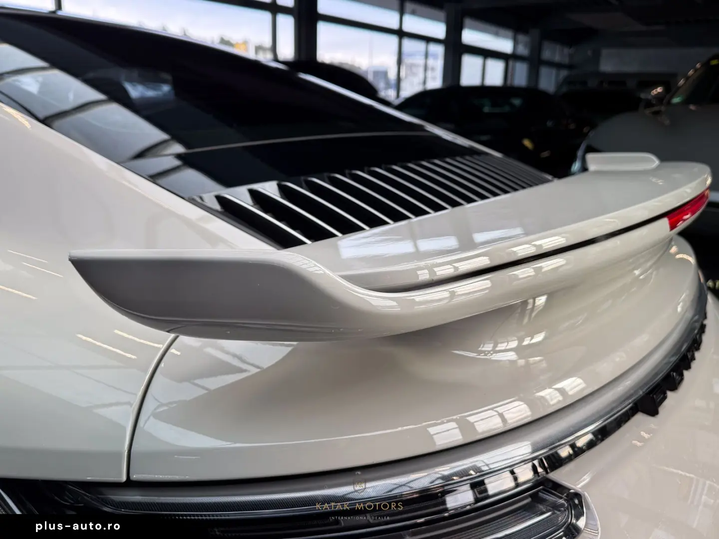 PORSCHE 911 TURBO S SPORTDESIGN LIFT PANO BURM APP 04 27