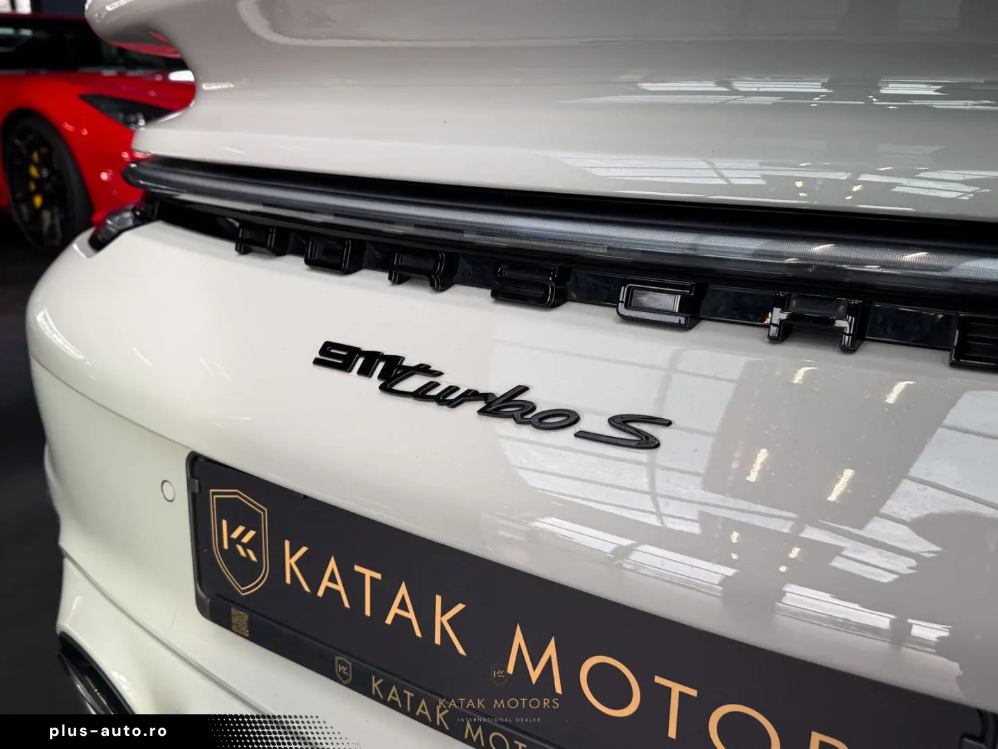 PORSCHE 911 TURBO S SPORTDESIGN LIFT PANO BURM APP 04 27