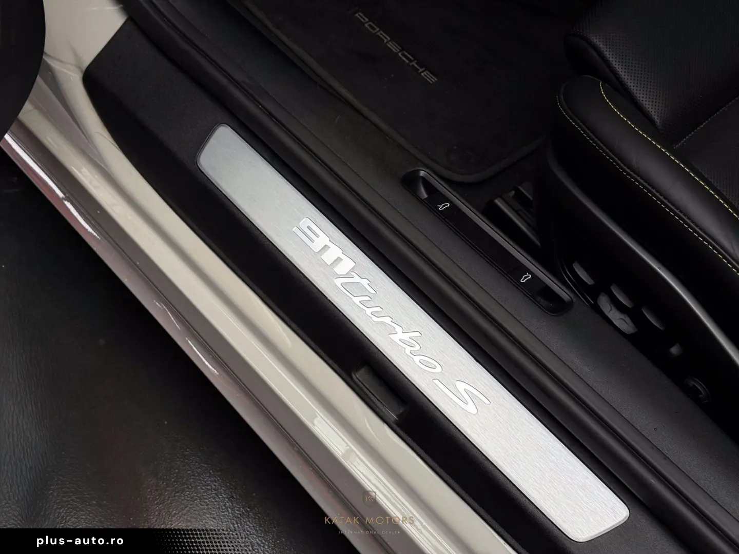 PORSCHE 911 TURBO S SPORTDESIGN LIFT PANO BURM APP 04 27