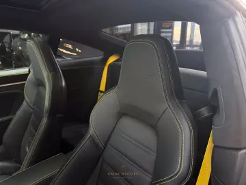 PORSCHE 911 TURBO S SPORTDESIGN LIFT PANO BURM APP 04 27