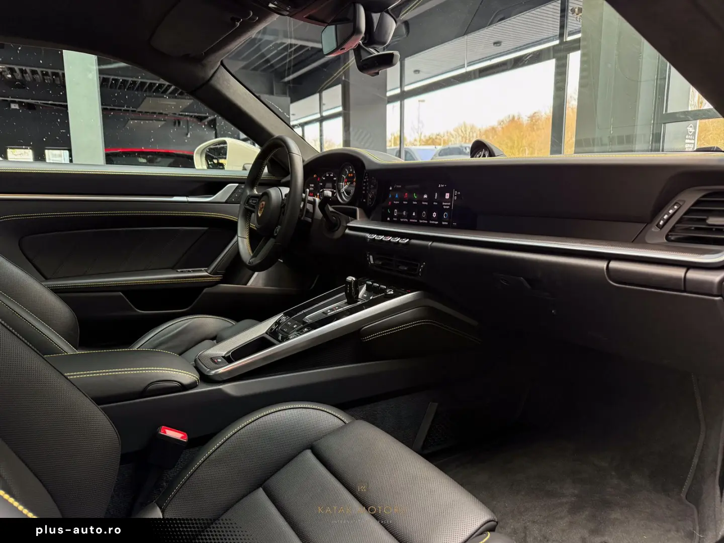 PORSCHE 911 TURBO S SPORTDESIGN LIFT PANO BURM APP 04 27