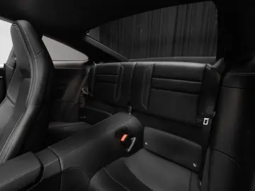 PORSCHE 911 Carrera 4 GTS