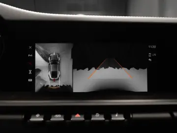 PORSCHE 911 Carrera 4 GTS