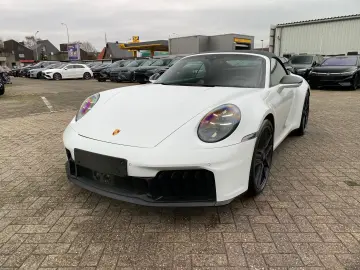 PORSCHE 911 Carrera 4 GTS T-Hybrid Cabrio Lift Chrono