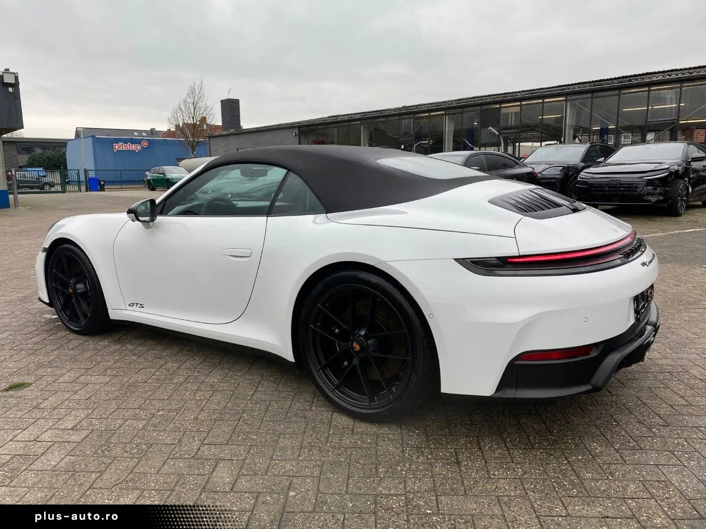 PORSCHE 911 Carrera 4 GTS T-Hybrid Cabrio Lift Chrono